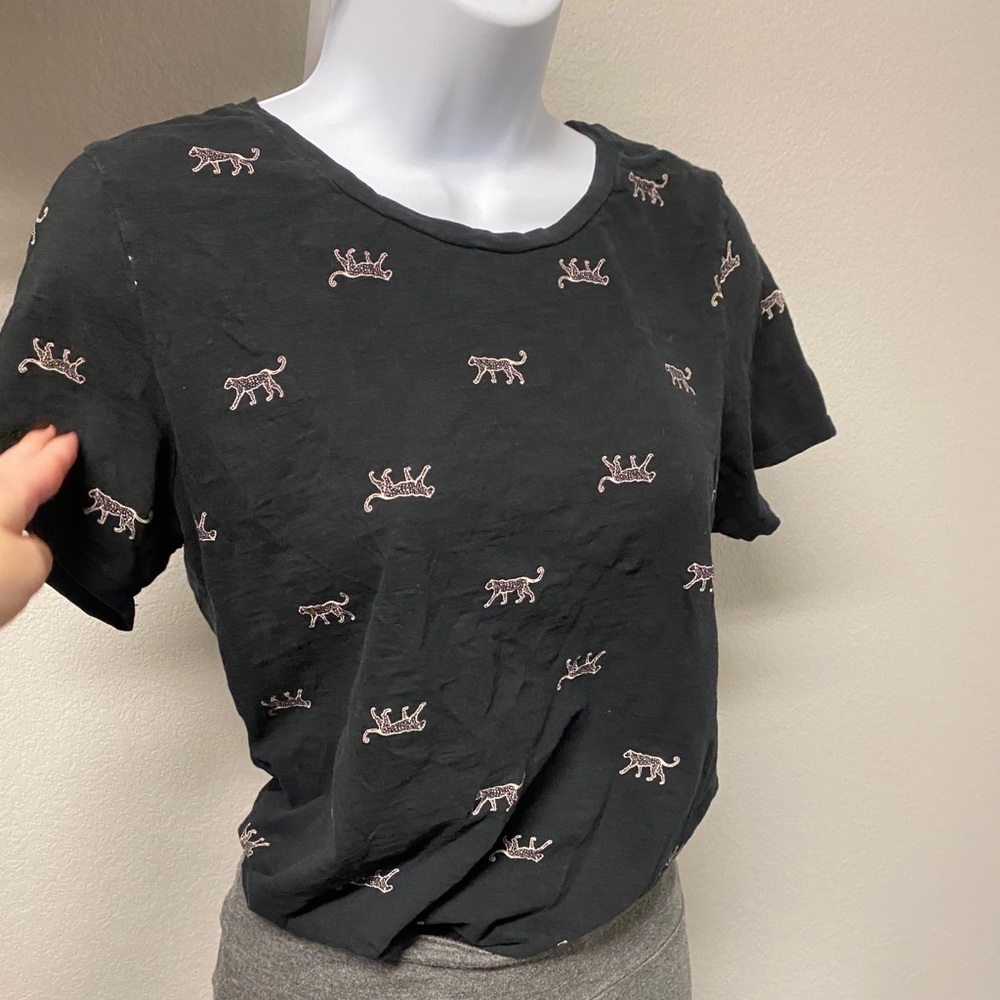 Old Navy Puma Cat Cheetah Print Black Casual Shirt